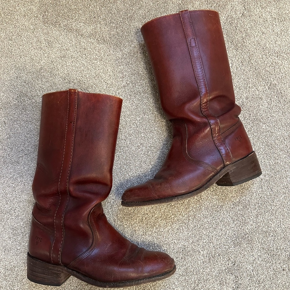 Frye Vintage Leather Cmapus Boots Red